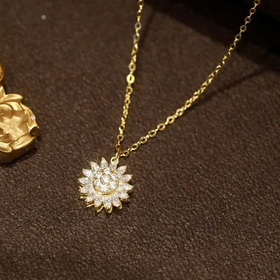 Fortuna Stellaris Necklace Gold